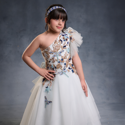 Blooming frost whisper