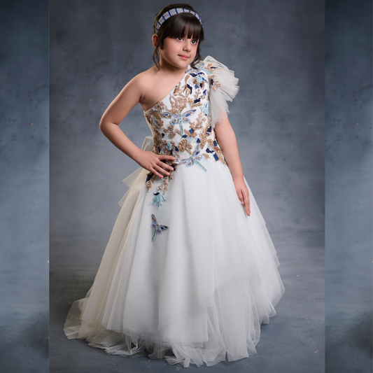 Blooming frost whisper